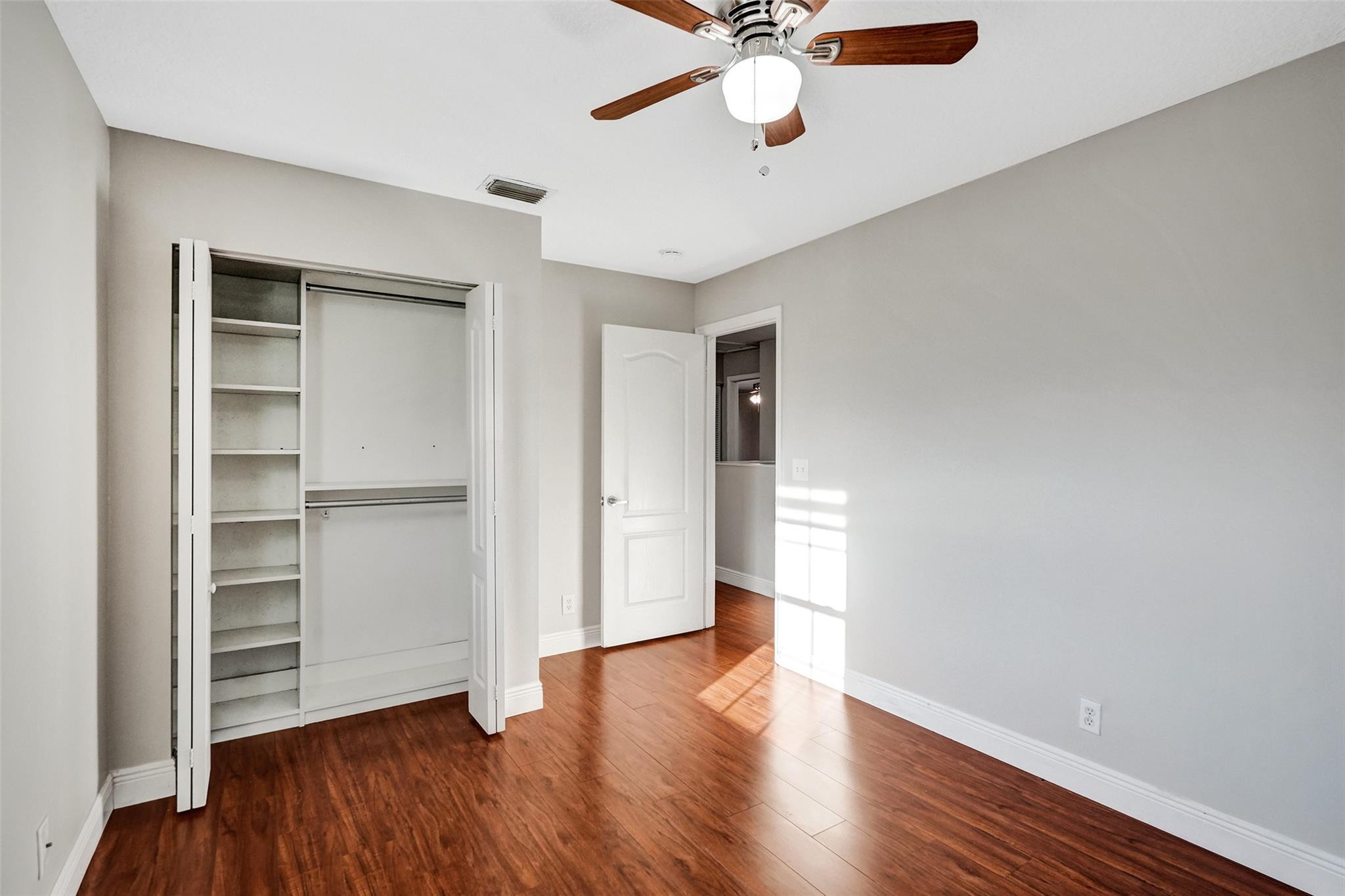869 NW 127th Avenue