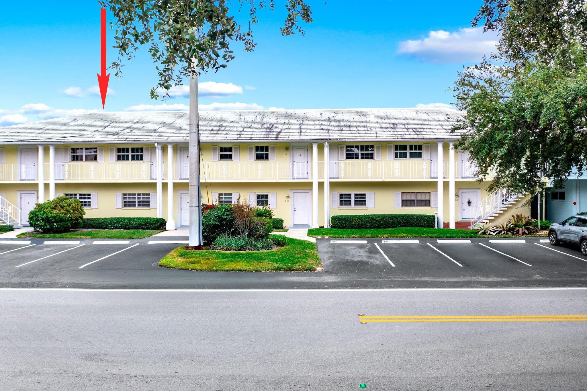 2301 NE 36th Street 202