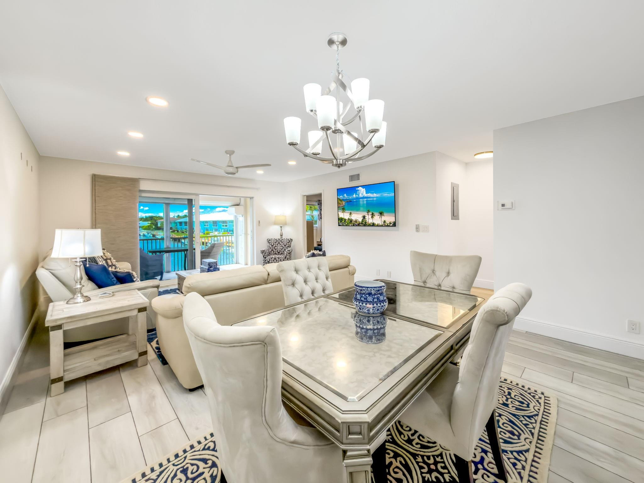 2301 NE 36th Street 202