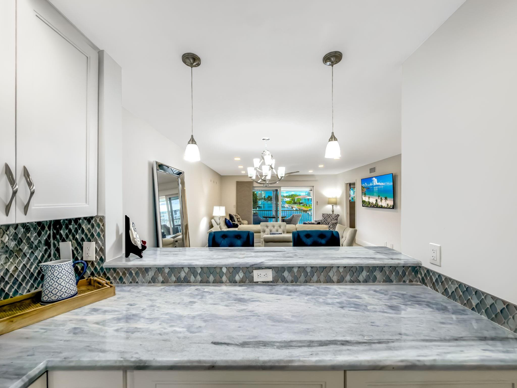 2301 NE 36th Street 202