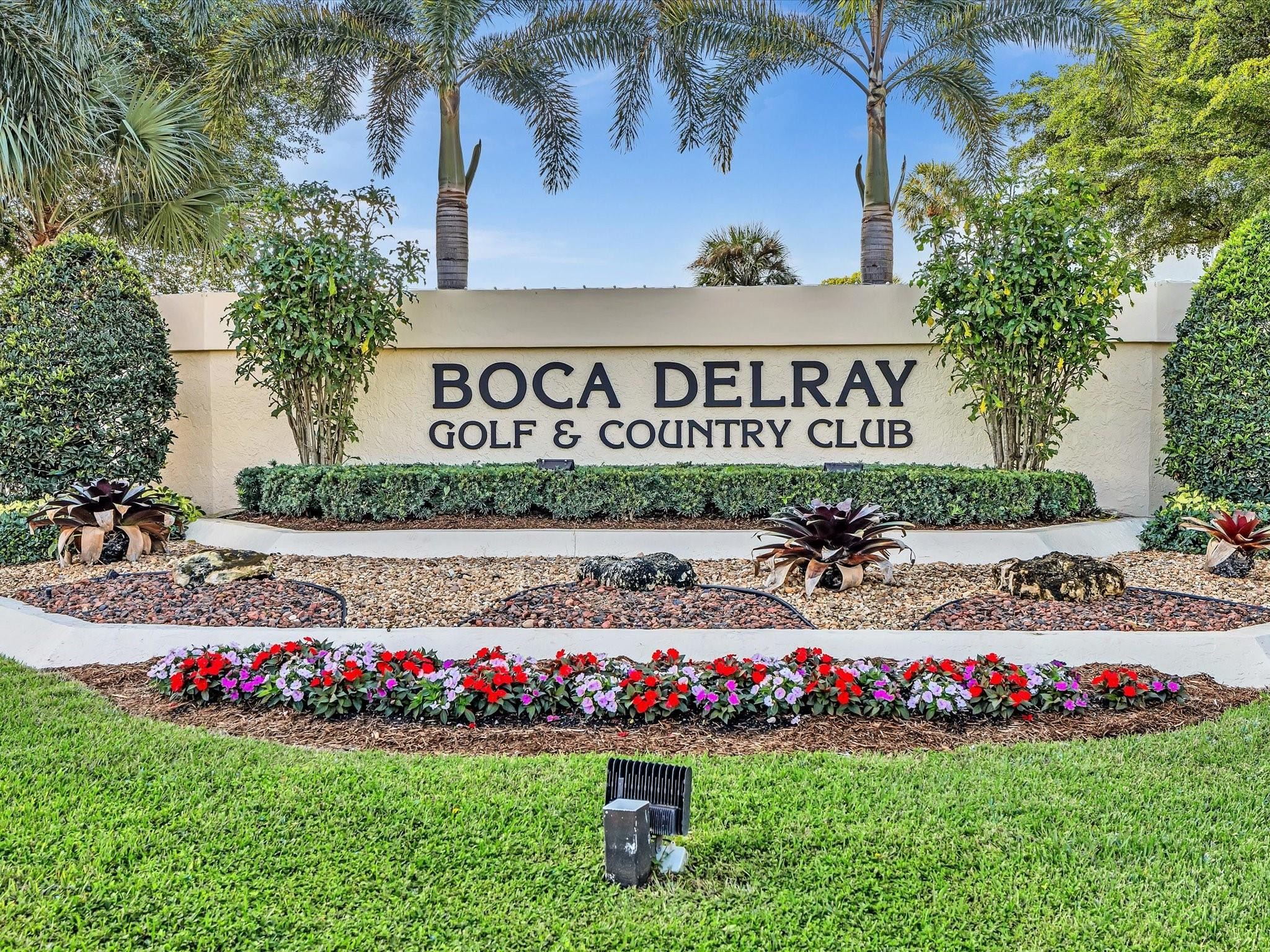 5087 Oak Hill Lane 312