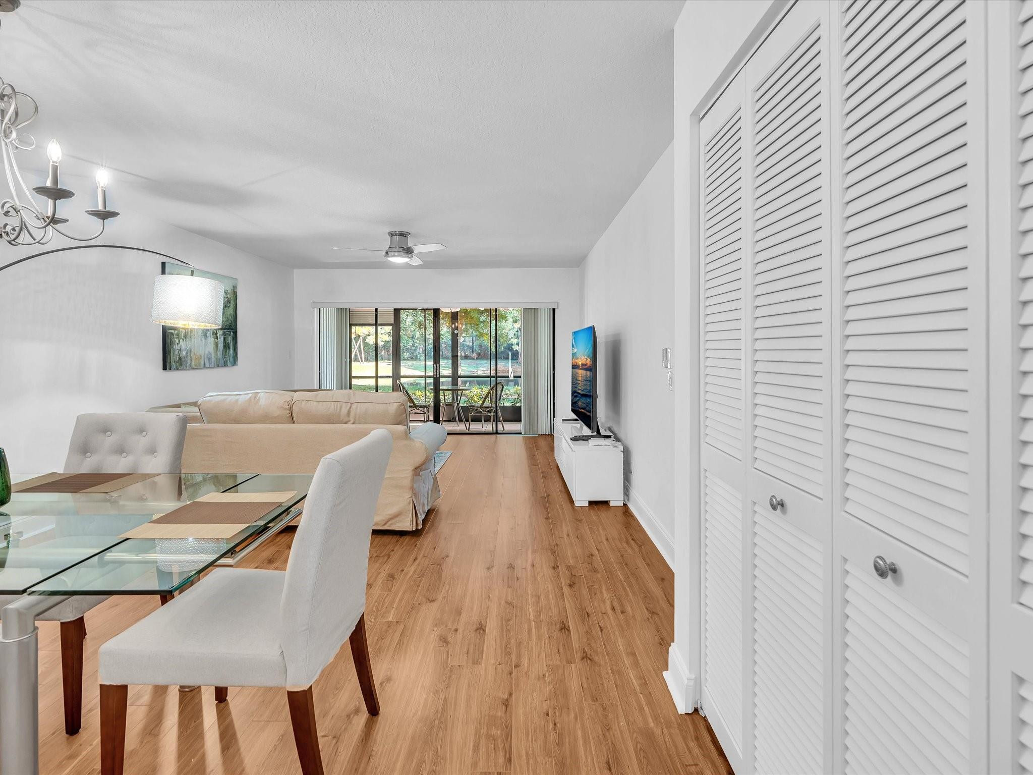 5087 Oak Hill Lane 312