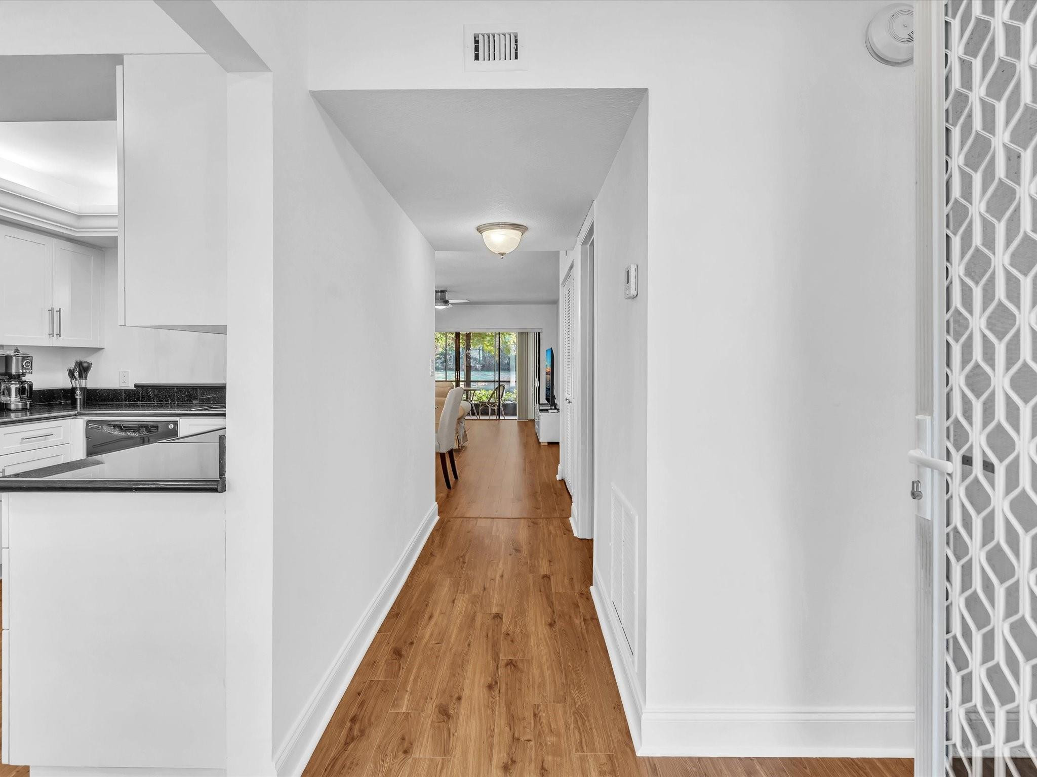 5087 Oak Hill Lane 312