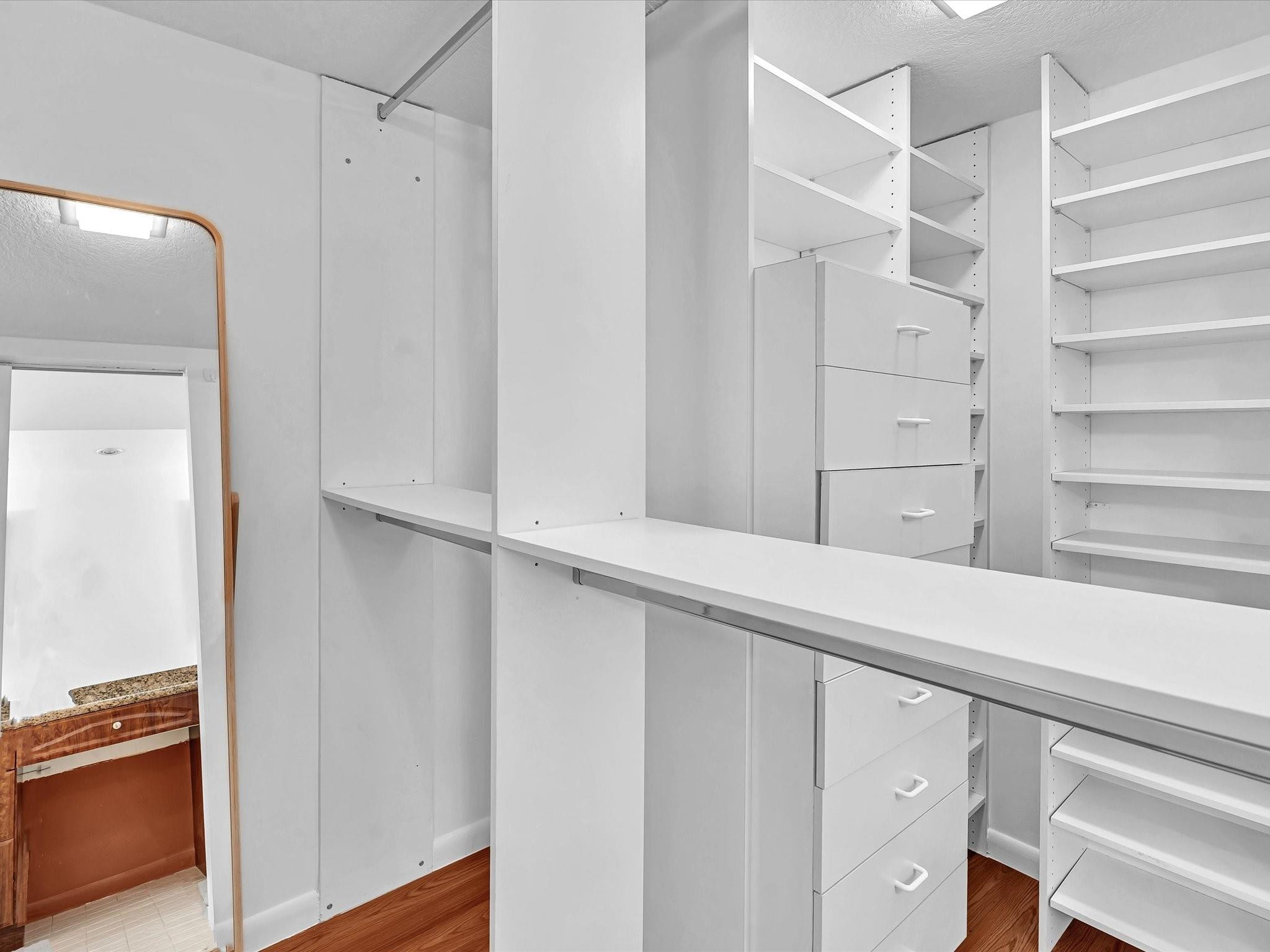 5087 Oak Hill Lane 312