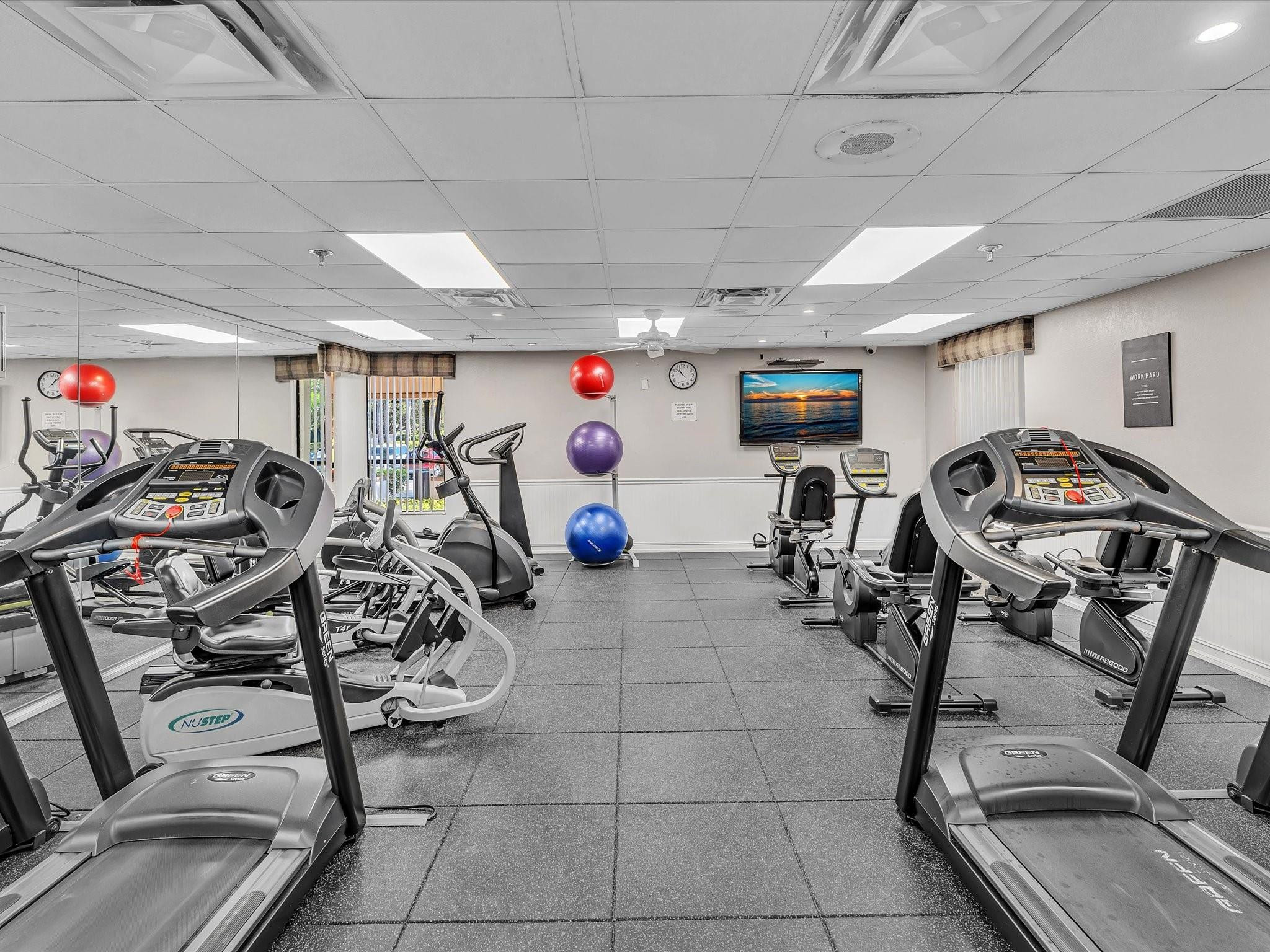 5087 Oak Hill Lane 312