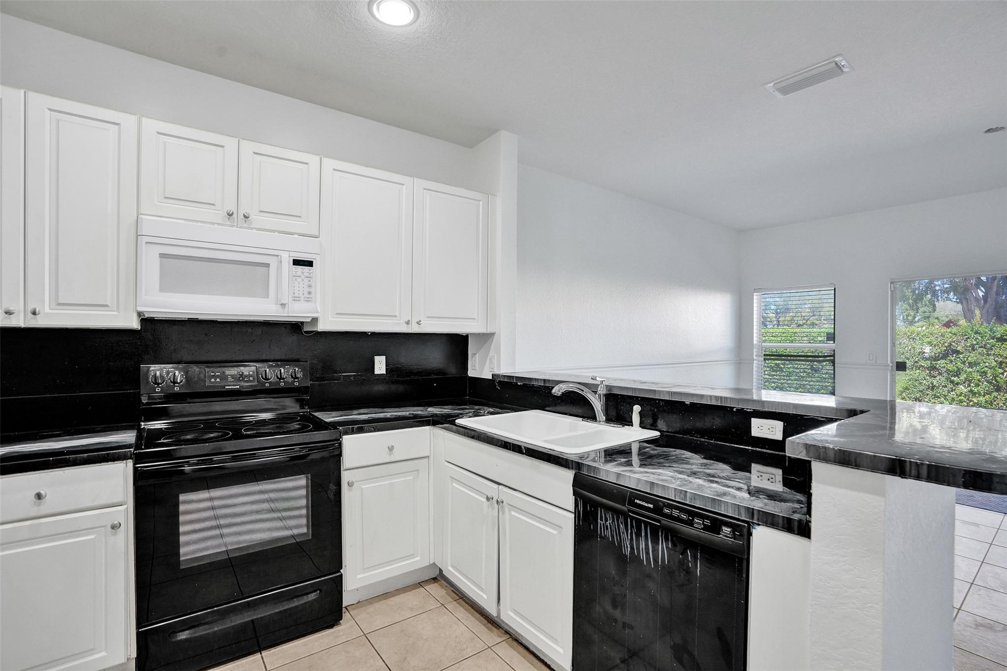 3313 NW 29th Court, Lauderdale Lakes