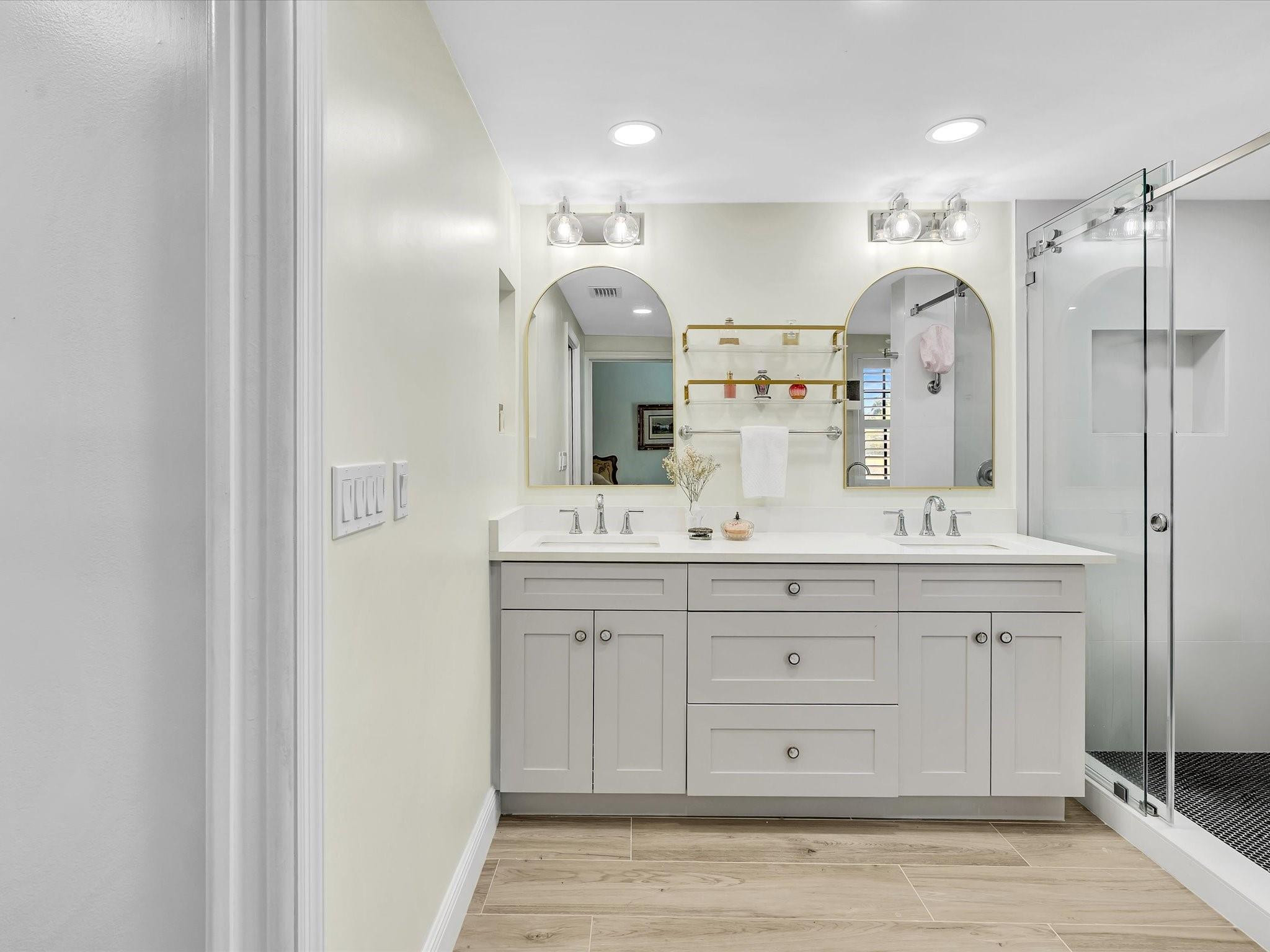 14 - L - L ElmRidge Drive 7642