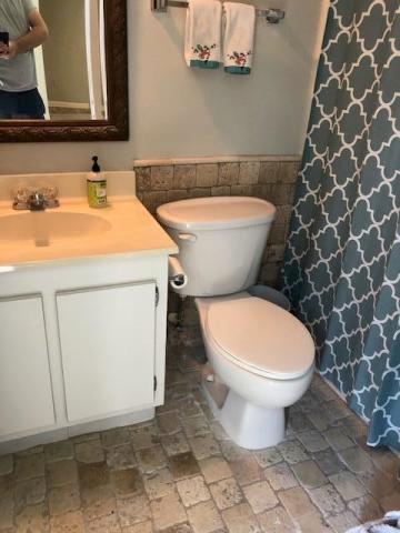 825 Center Street 26c