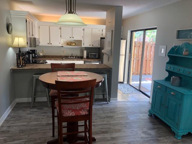 825 Center Street 26c