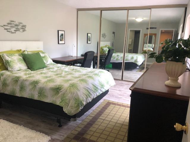 825 Center Street 26c