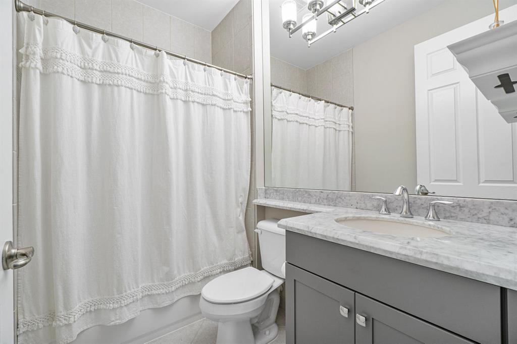 13691 Moss Agate Avenue