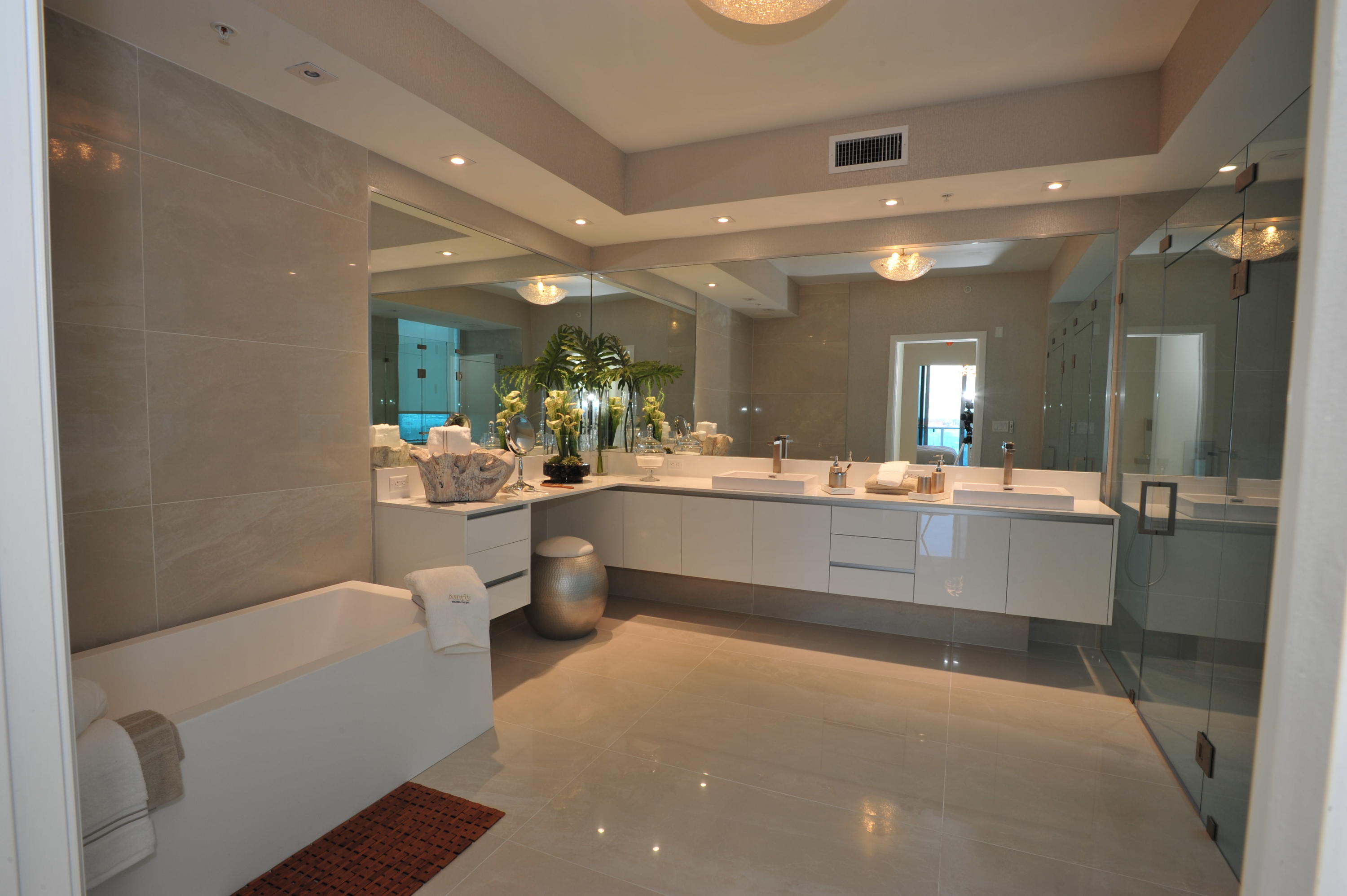 3100 N Ocean Drive Unit: H-1408