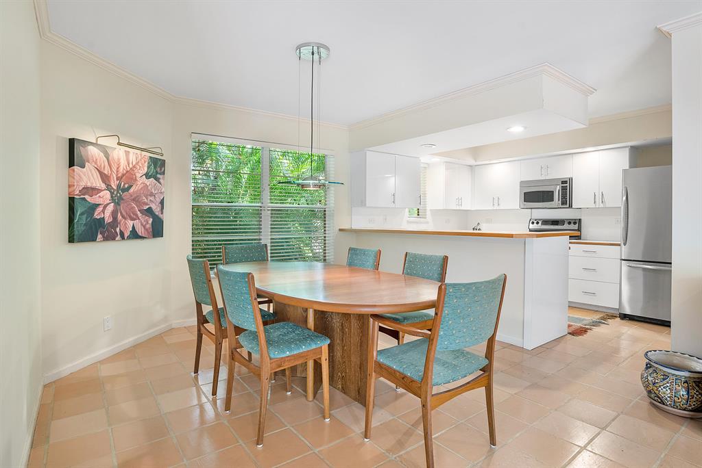 660 Forsyth Street Unit: 7