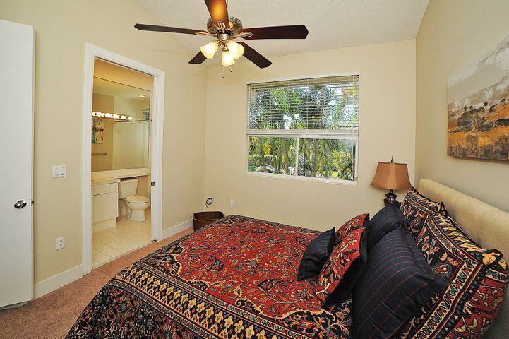 2464 NW 59th Street Unit: 1103