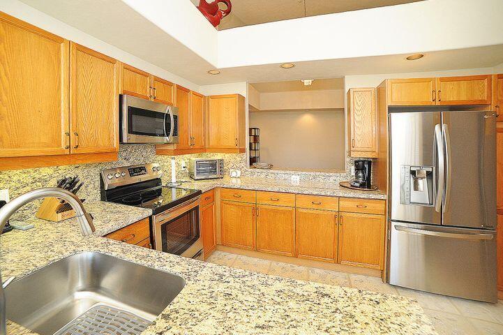 2464 NW 59th Street Unit: 1103