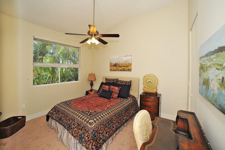 2464 NW 59th Street Unit: 1103