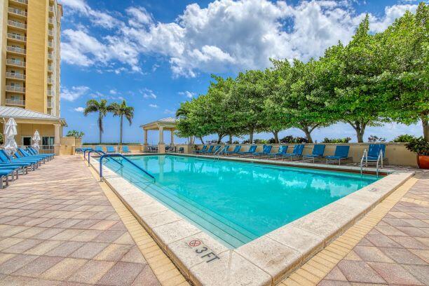 2650 Lake Shore Drive Unit: 2203