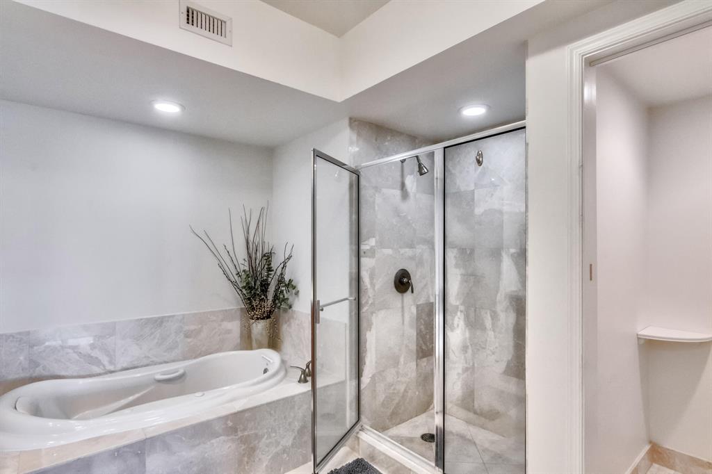 2650 Lake Shore Drive Unit: 2203