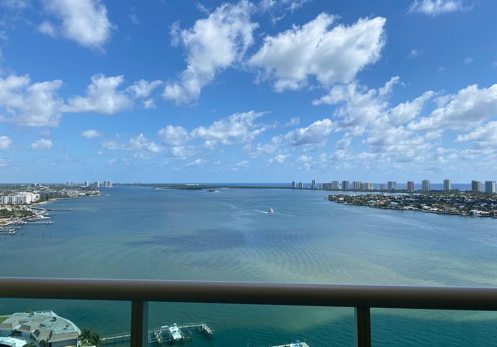 2650 Lake Shore Drive Unit: 2203