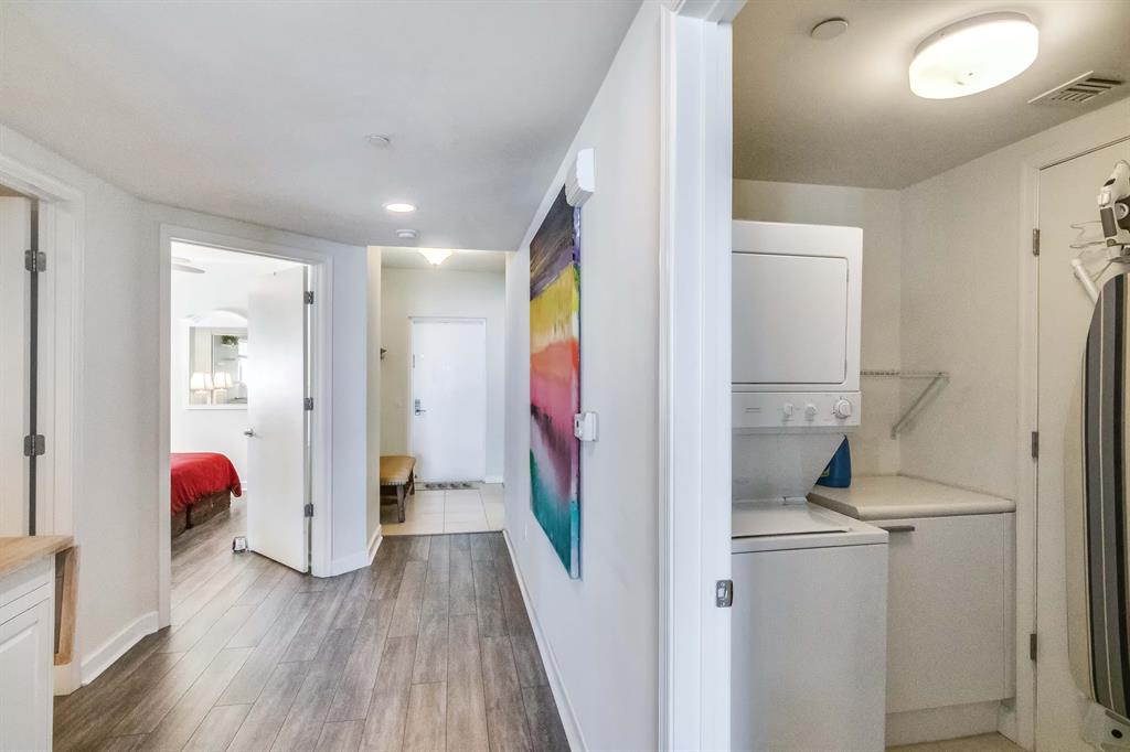 2650 Lake Shore Drive Unit: 2203