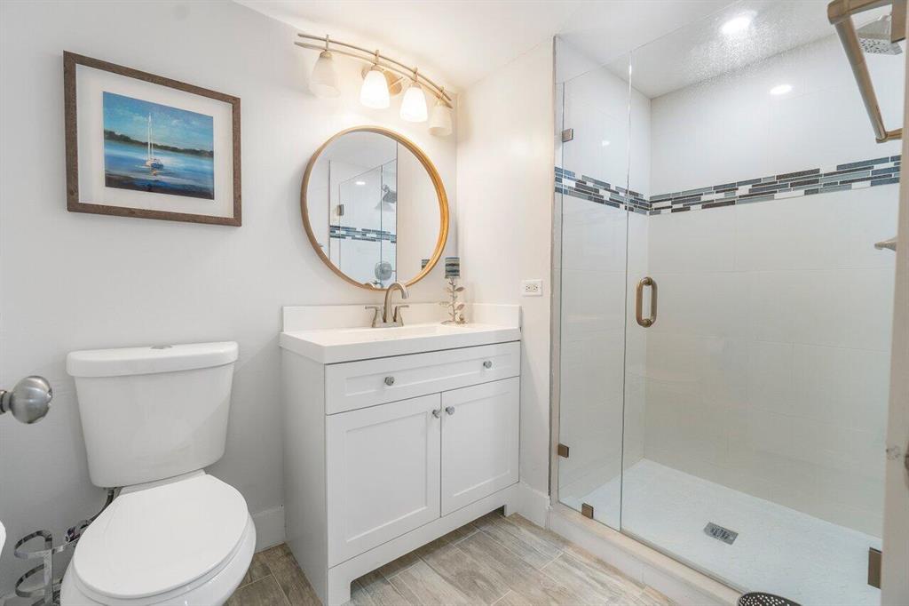 40 Stratford Lane W Unit: 40e