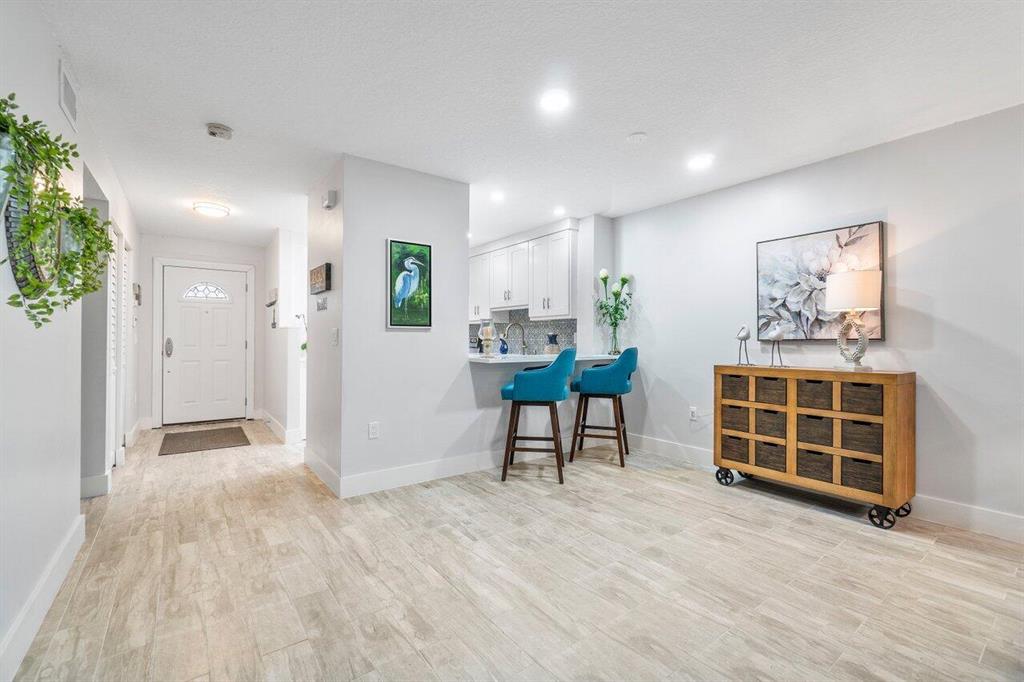 40 Stratford Lane W Unit: 40e