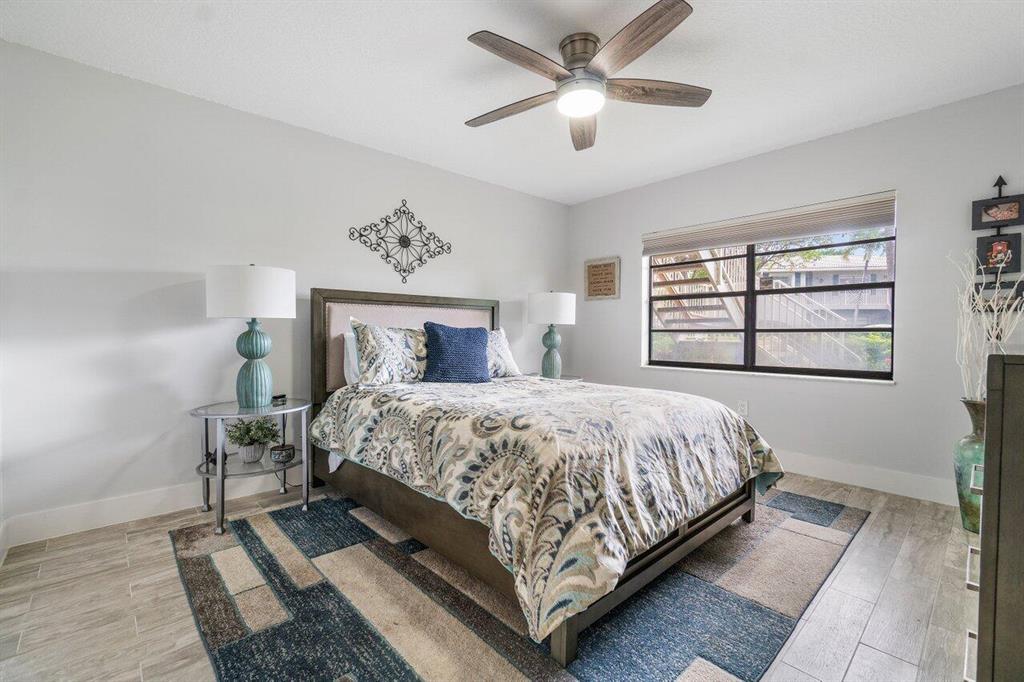 40 Stratford Lane W Unit: 40e
