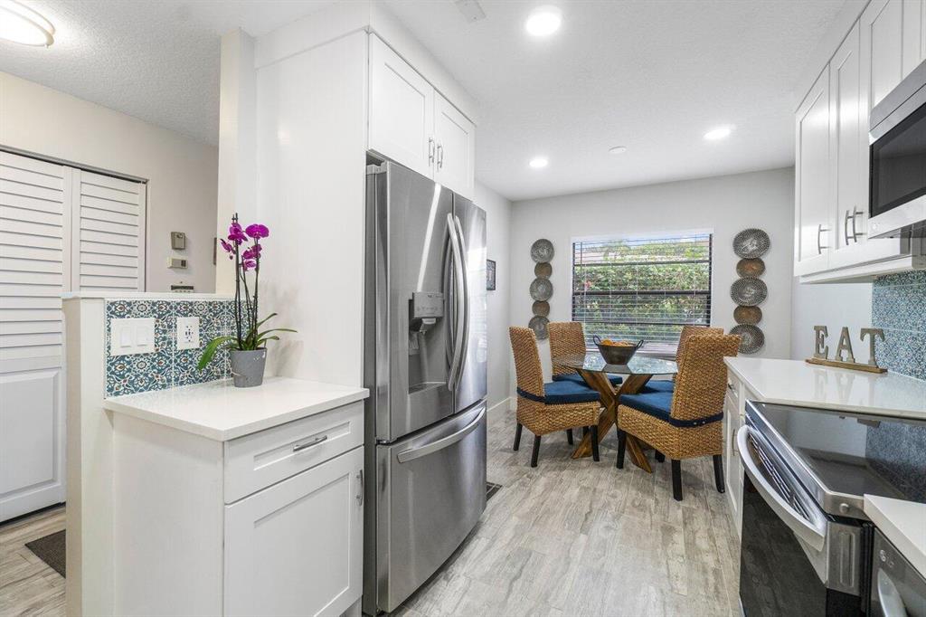 40 Stratford Lane W Unit: 40e