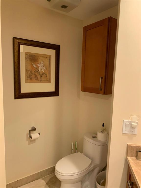 5 E Lexington Lane E Unit: A