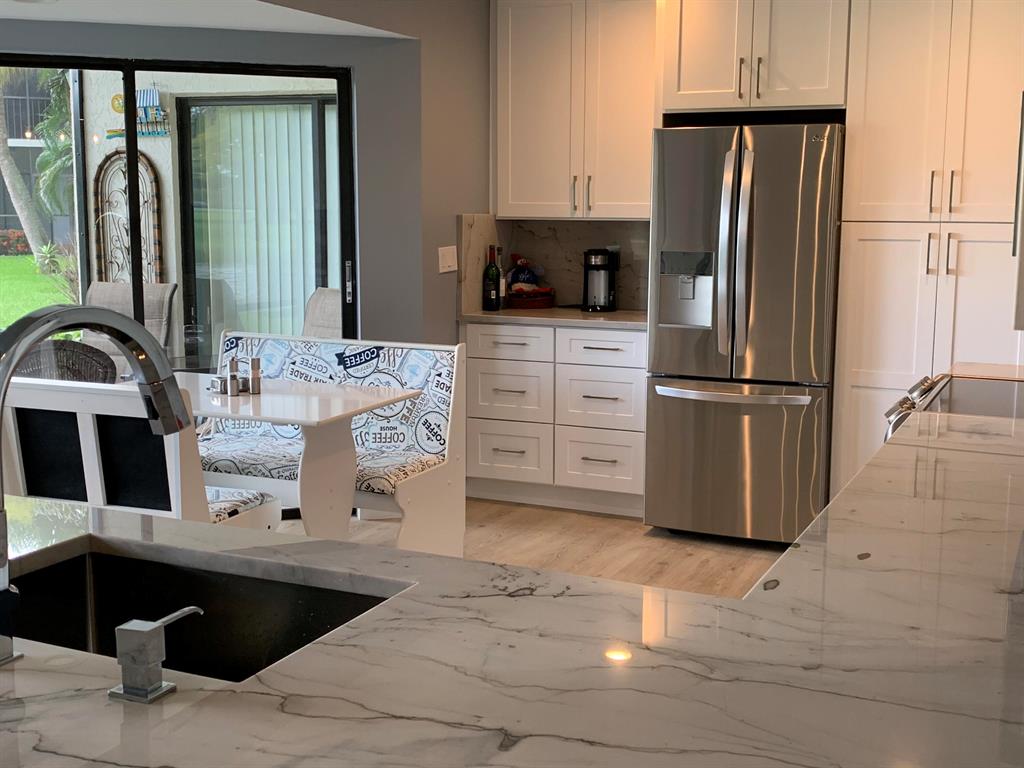 5 E Lexington Lane E Unit: A