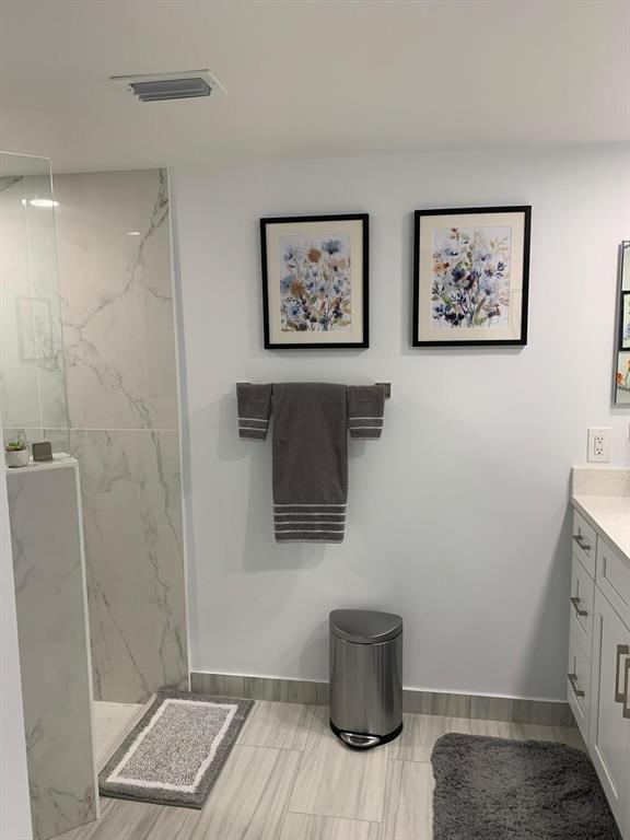5 E Lexington Lane E Unit: A