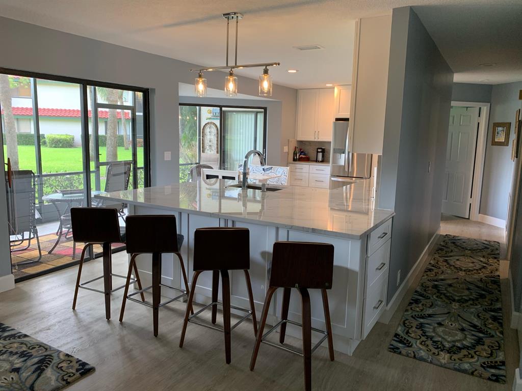 5 E Lexington Lane E Unit: A