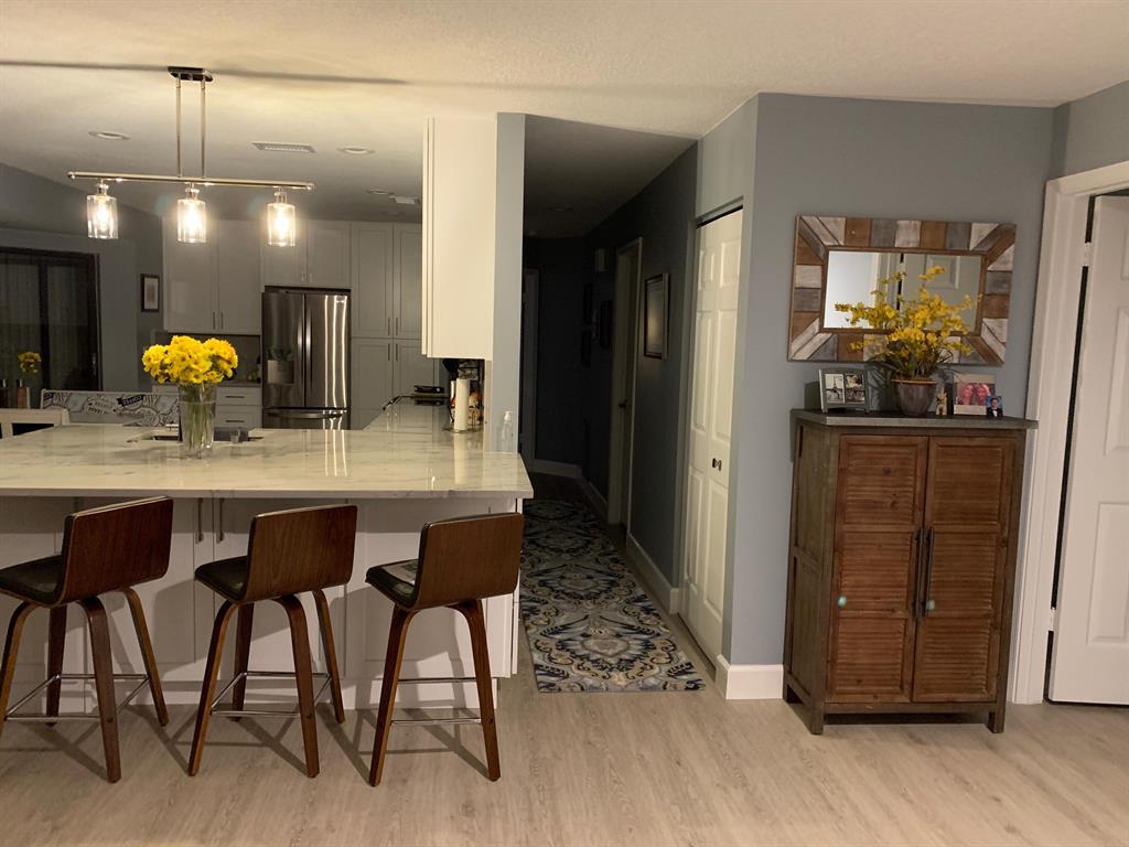 5 E Lexington Lane E Unit: A