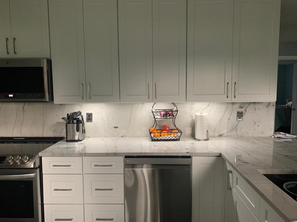 5 E Lexington Lane E Unit: A