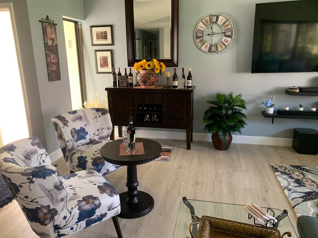 5 E Lexington Lane E Unit: A