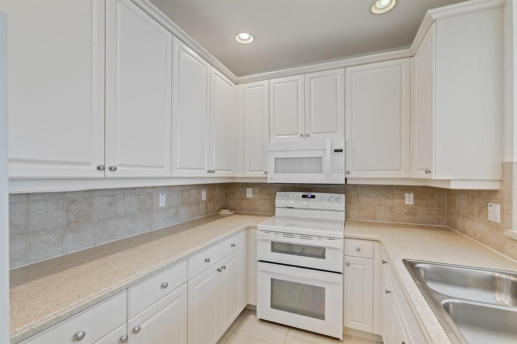 1448 Corbison Point Place