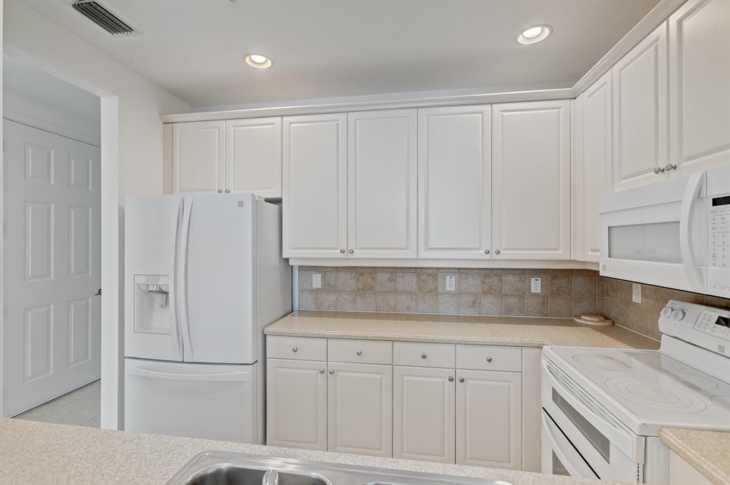 1448 Corbison Point Place