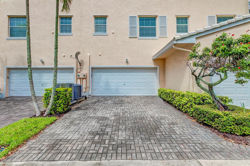 1448 Corbison Point Place