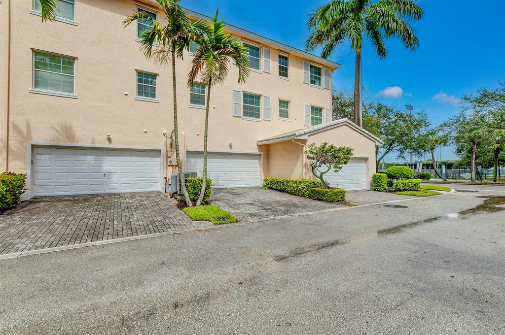 1448 Corbison Point Place
