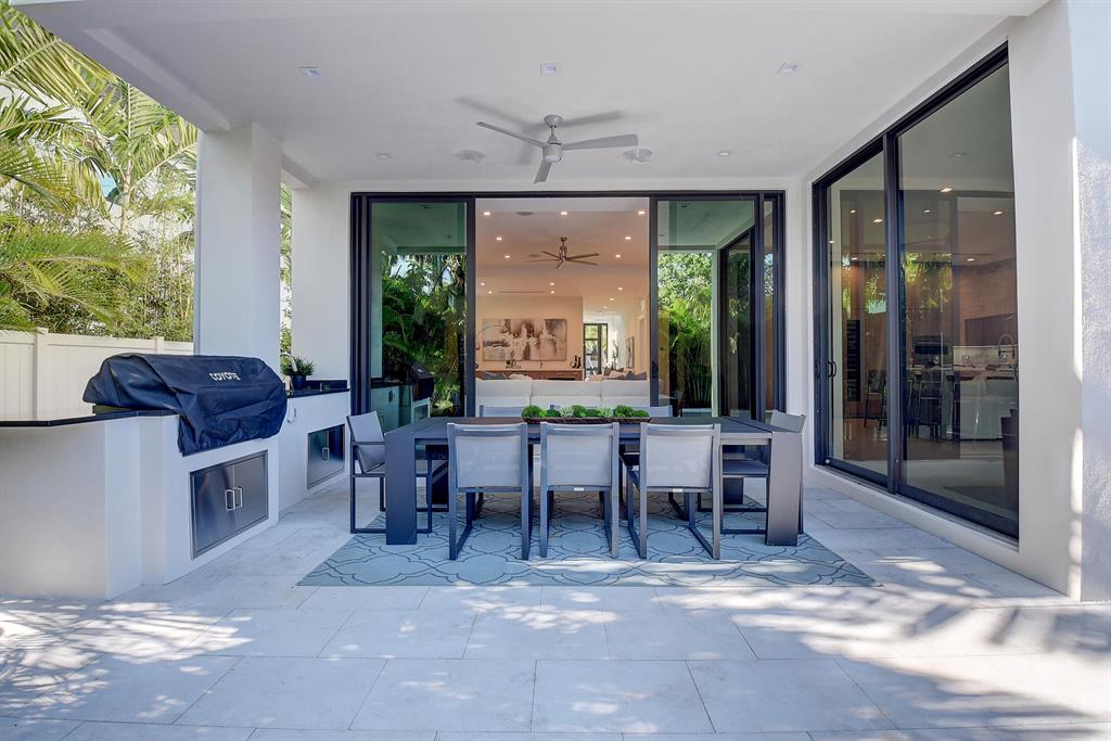 753 Park Drive W