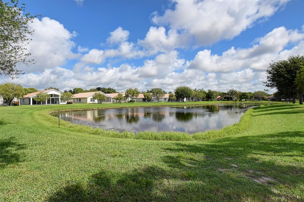 5881 Royal Club Drive
