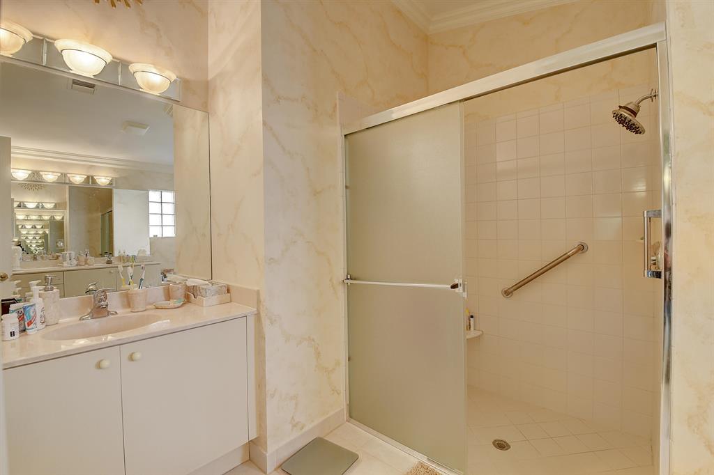 5881 Royal Club Drive