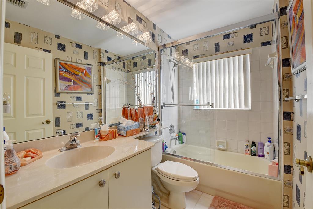 5881 Royal Club Drive