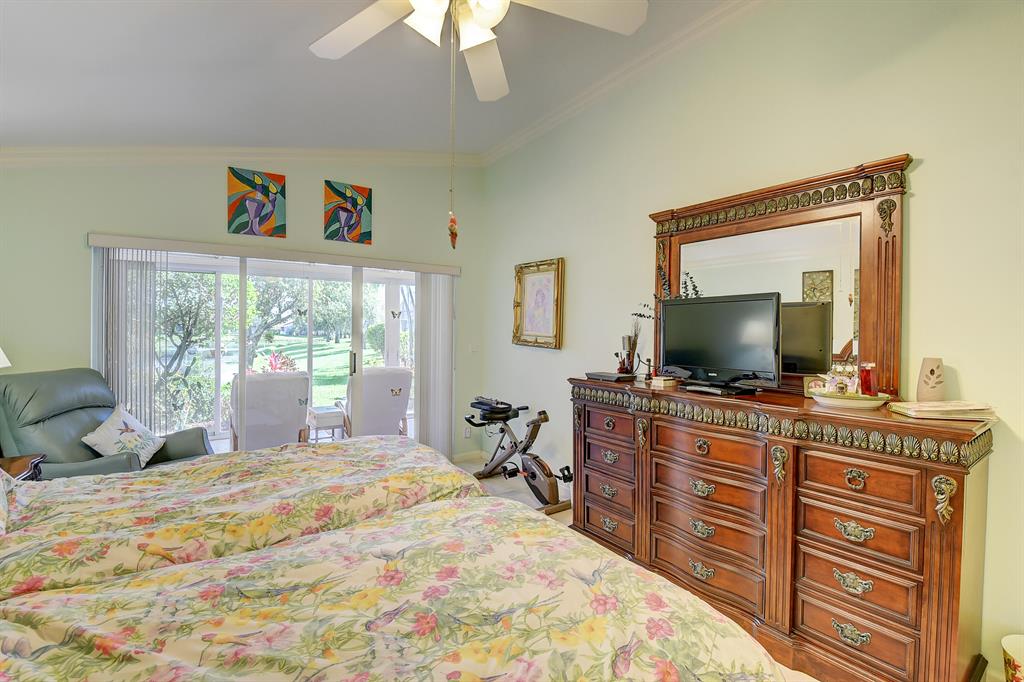 5881 Royal Club Drive