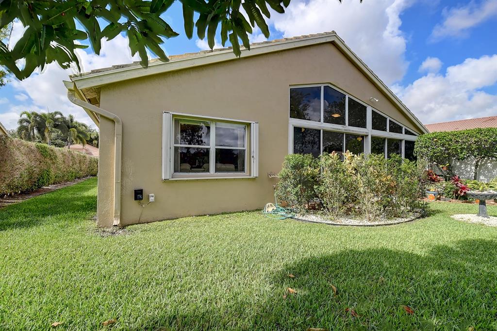 5881 Royal Club Drive