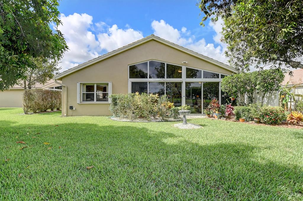5881 Royal Club Drive