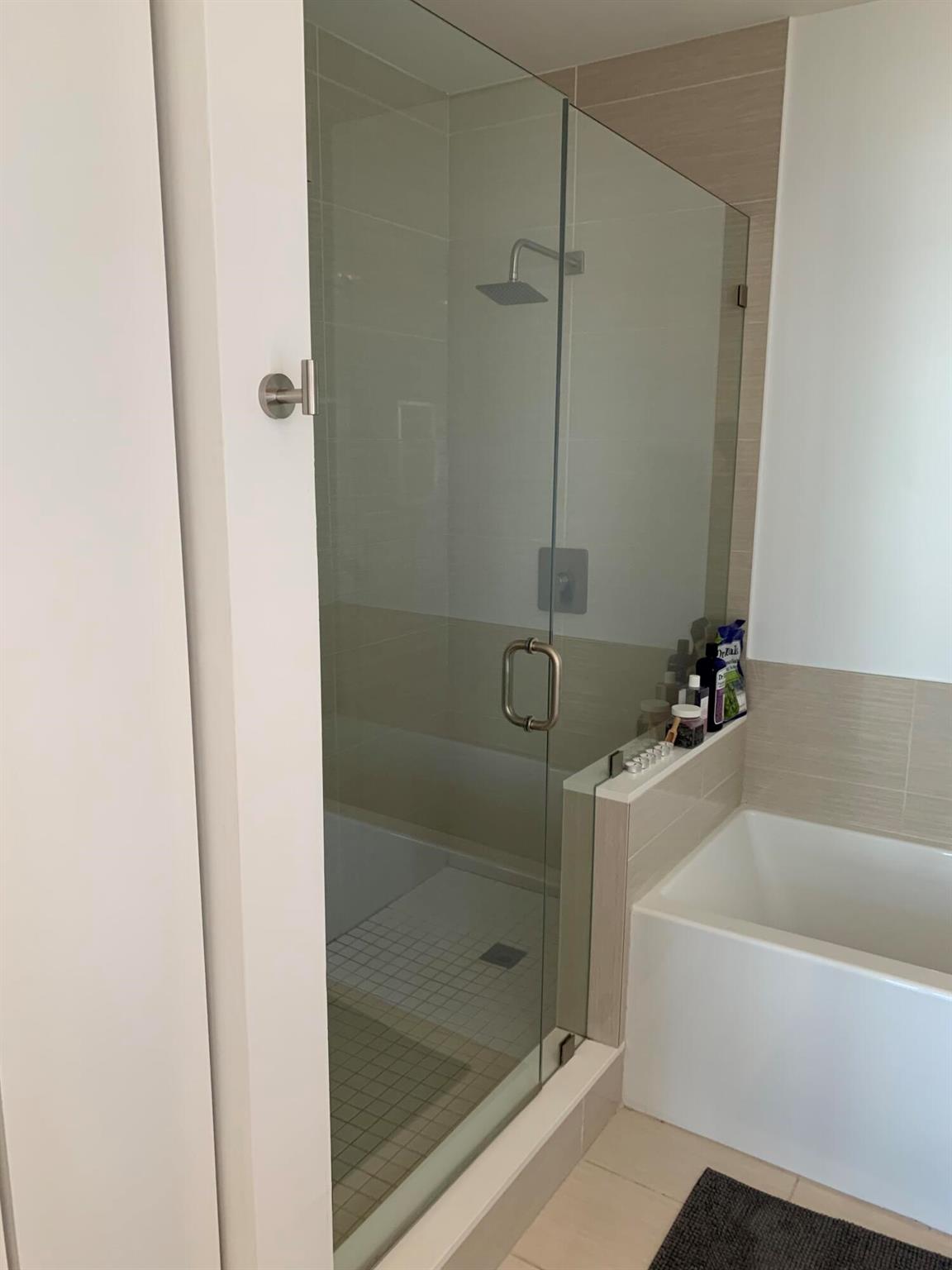 201 SW 17th Road Unit: 810