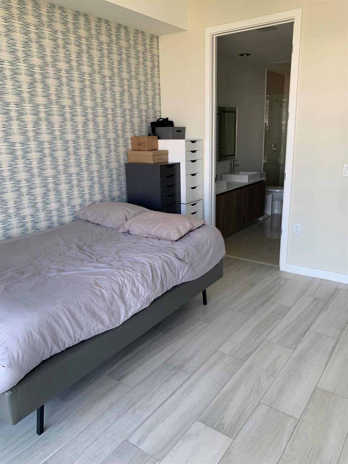 201 SW 17th Road Unit: 810