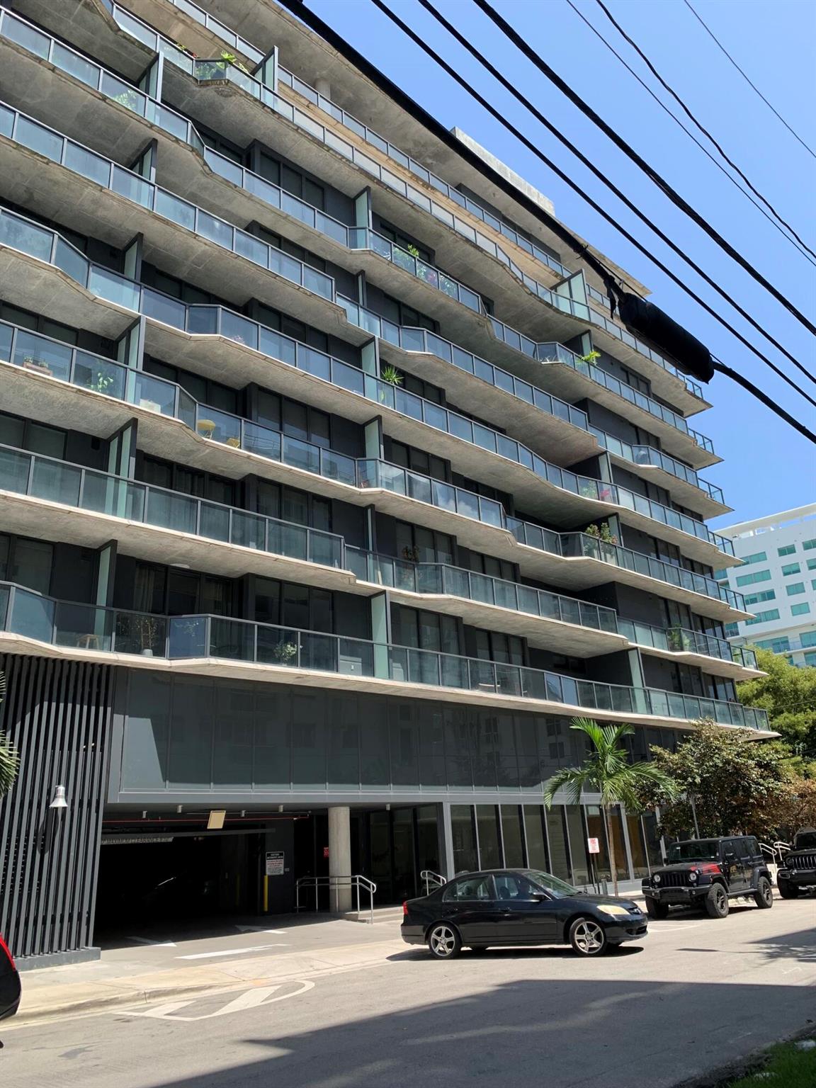 201 SW 17th Road Unit: 810