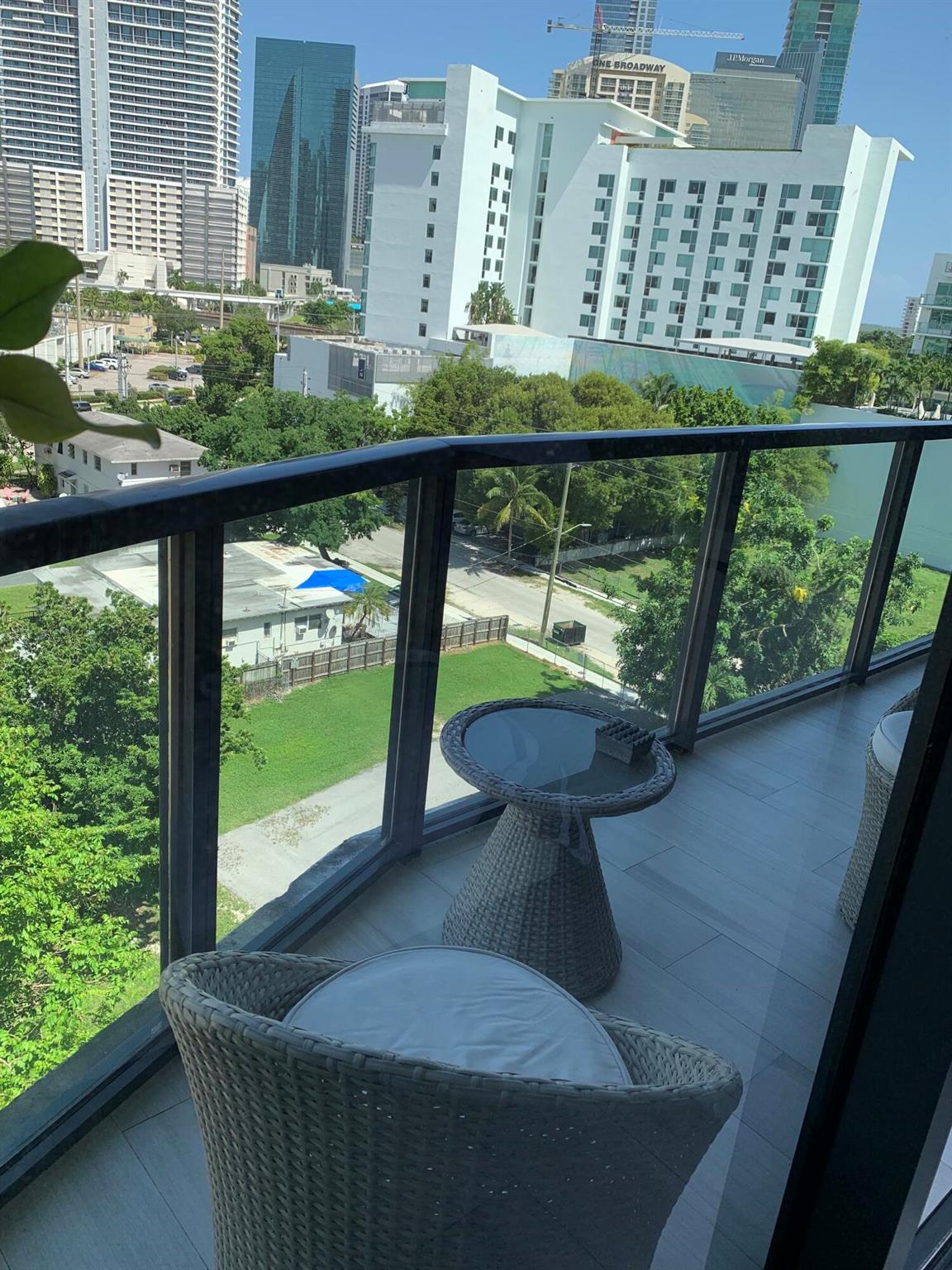 201 SW 17th Road Unit: 810